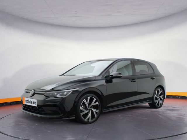 Volkswagen Golf 8 2.0 TSI DSG R-Line IQ.LIGHT NAVI PANORAMA