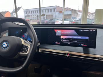 صورة مصغرة 14 لـ 2021 BMW IX
