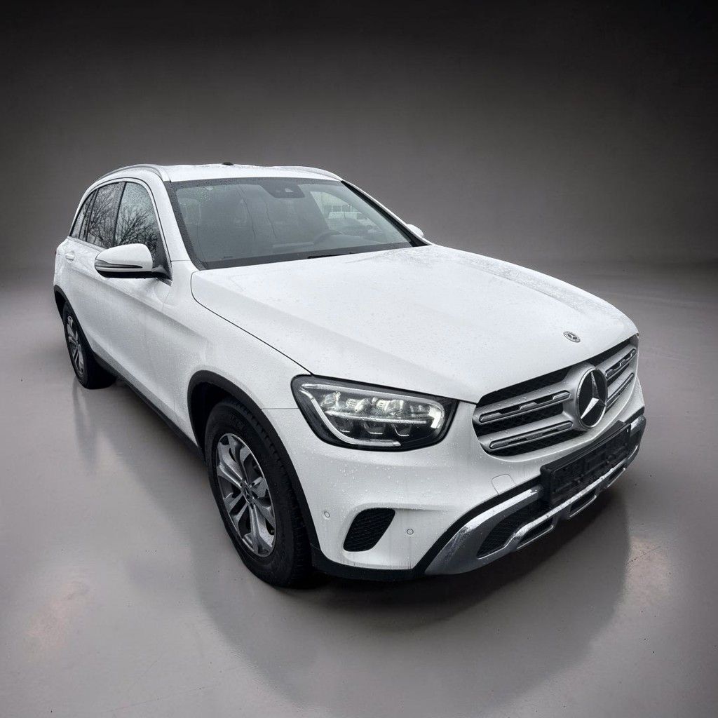 MERCEDES-BENZ GLC 220d 4MATIC*NAV*CAM*MBUX*LEDER