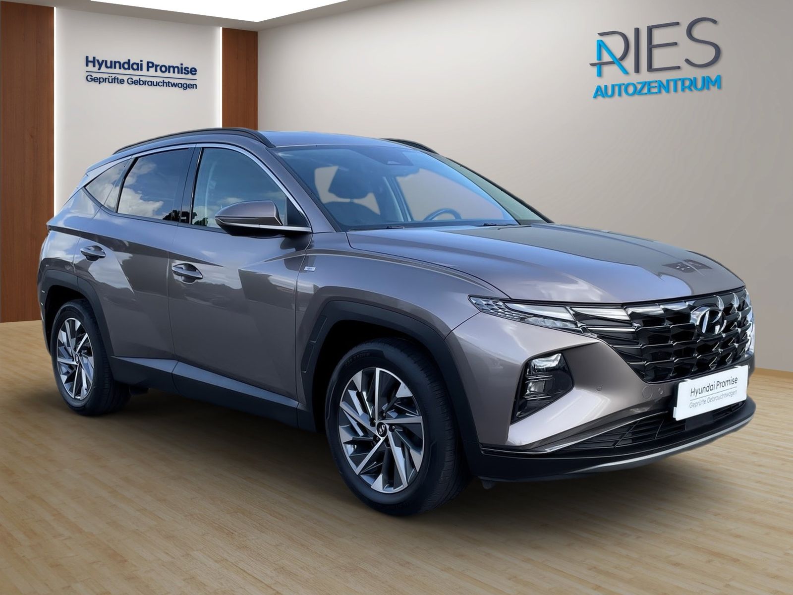 Hyundai Tucson 1.6 T-GDI Trend KlimaA*LED*Navi*SHZ*ACC imagem 2