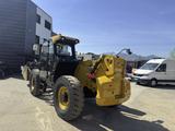 CAT TH514C Schaufel+DrehGabel Wage 4x4x4 - CAT Raupe/Dozer D4