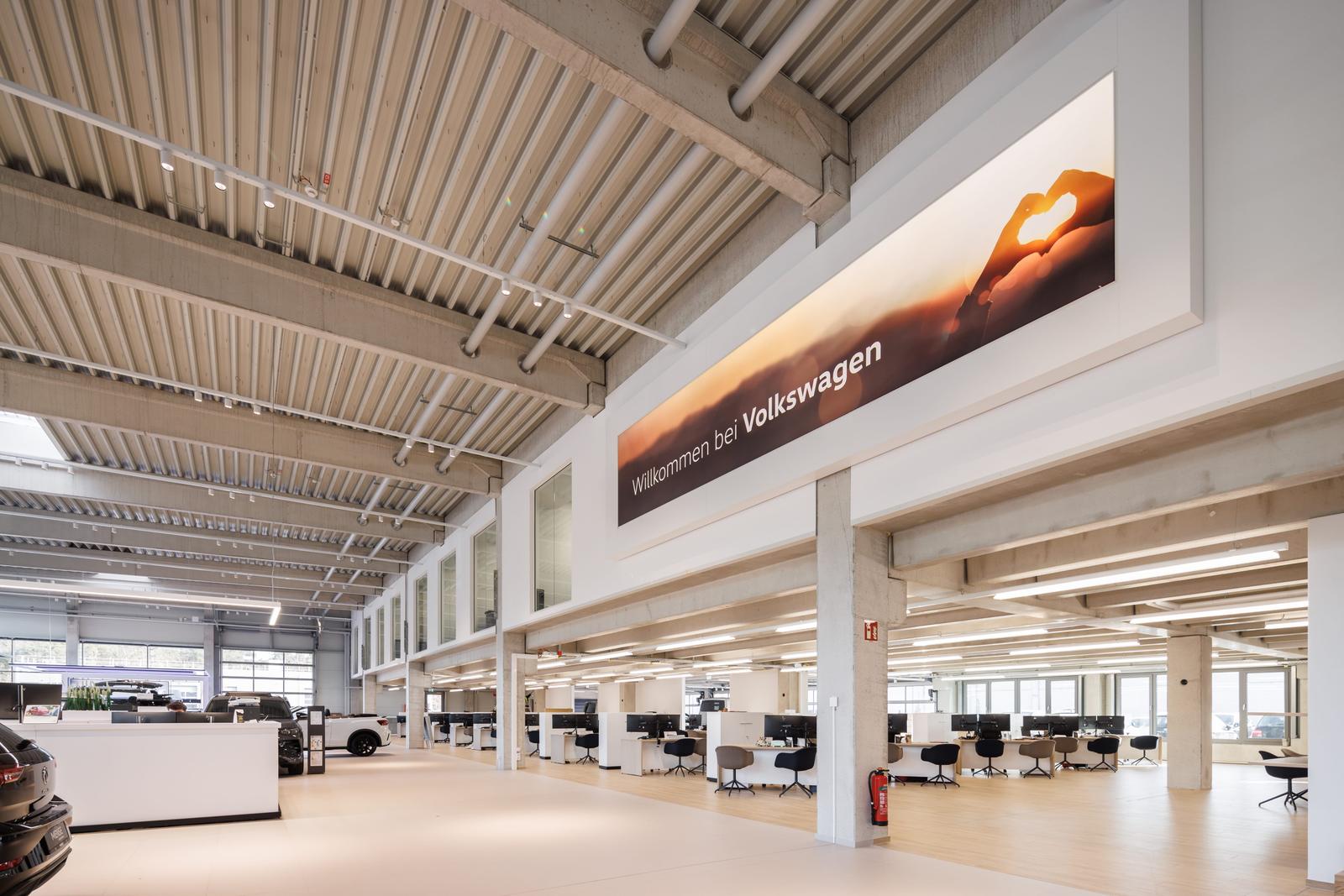 showroom-image-bottom