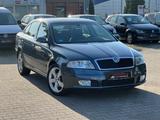 Skoda Octavia Lim. Elegance 2.0 DSG TEMPOMAT PDC SHZ - Skoda Octavia aus 2006: Elegance