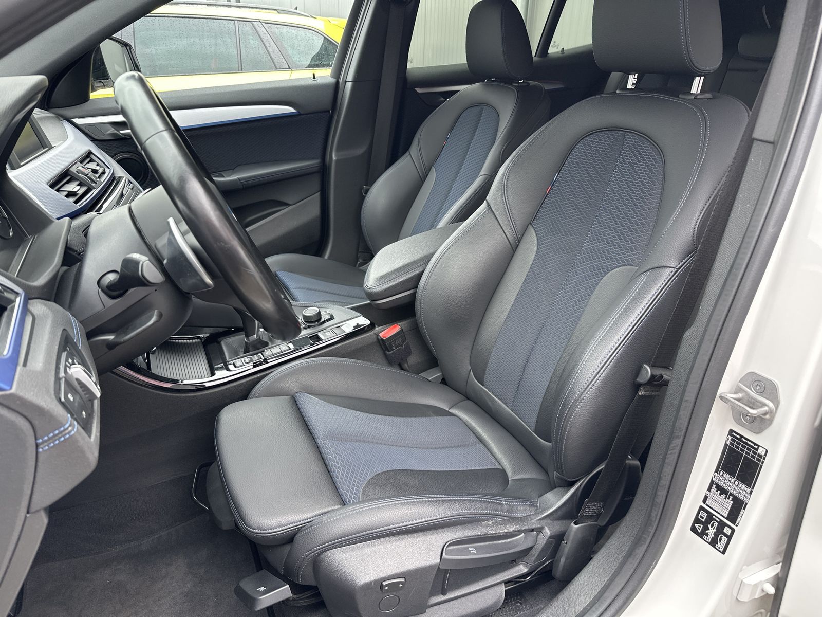 Fahrzeugabbildung BMW X2 xDrive25d M-Sport LED+KAMERA+AHK+20ZOLL+1HD