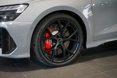 AUDI RS3 Sportback | Schalensitze | Pano | HuD AUDI RS3 Sportback | Schalensitze | Pano | HuD