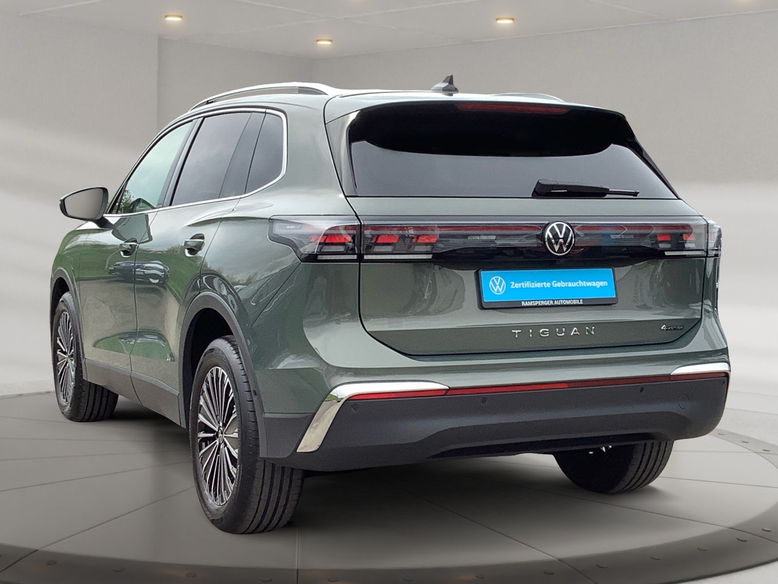 Volkswagen Tiguan 2.0 TDI DSG Elegance 4M. AHK Matrix Stand foto 4