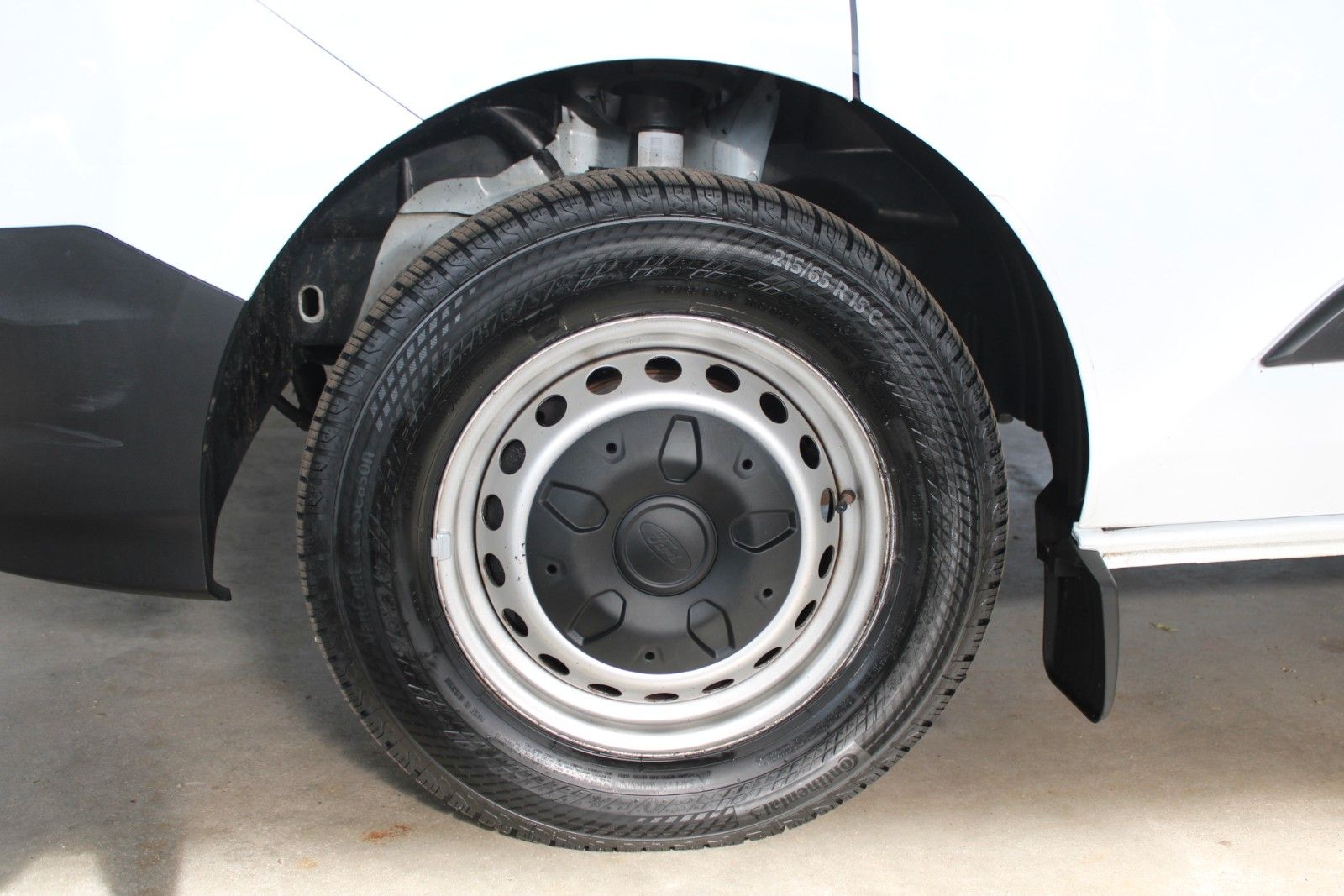 Fahrzeugabbildung Ford Transit Custom L1 Kasten KLIMA PDC FSH 1.Hand
