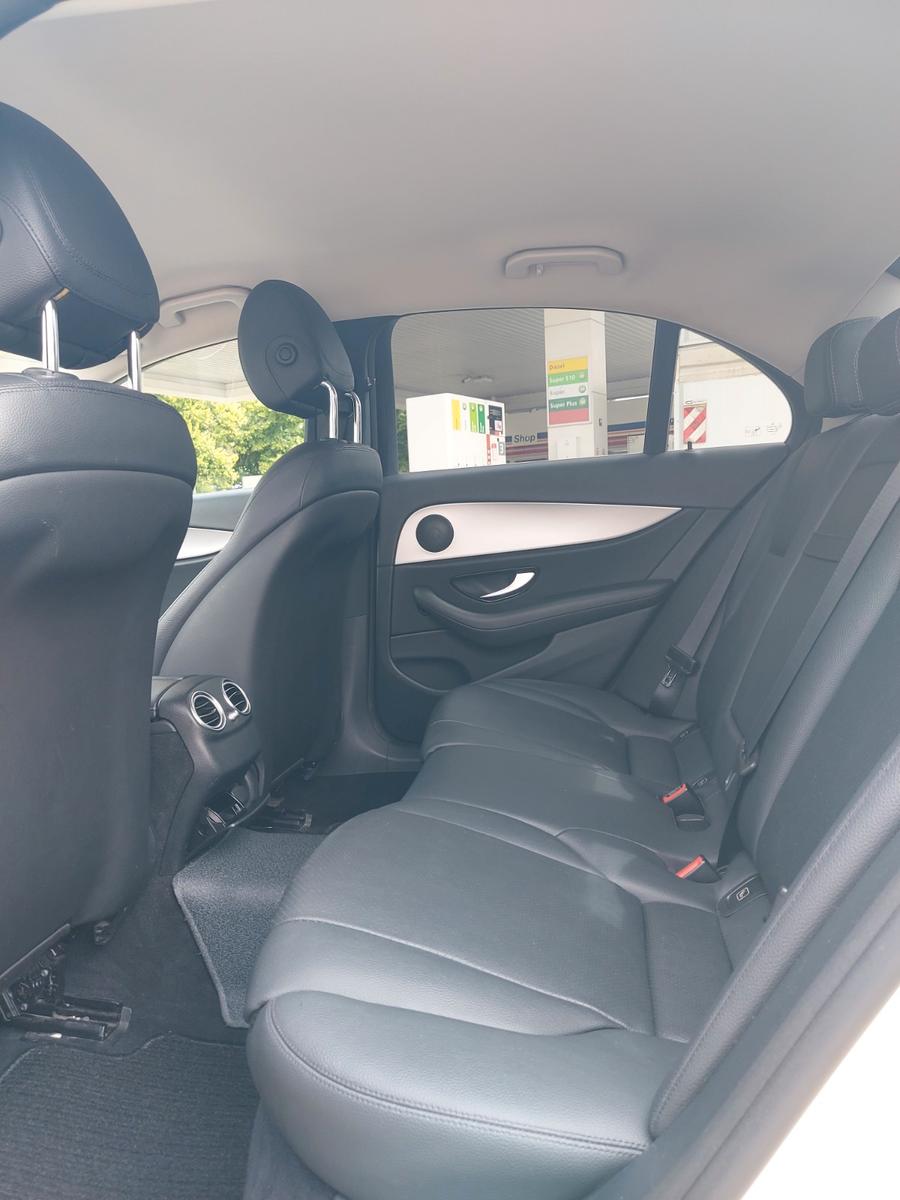 Mercedes-Benz E 220 E Limousine E 220 d Taxi Navi Kamera