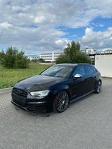 Audi S3 2.0 TFSI S tronic quattro Sportback LED B&O - Audi S3 aus 2017