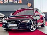 Audi S8 4.0 ACC B&O LED Ceramik Standheizung 360° 21" - Audi S8: Automatik
