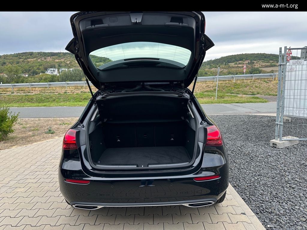 MERCEDES-BENZ A 200