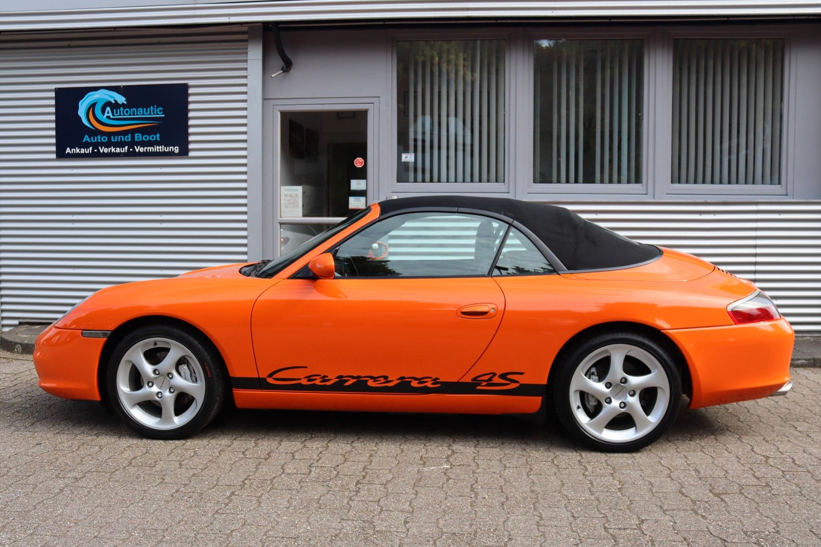 Fahrzeugabbildung Porsche 996 Carrera 4 Cabriolet RAFFLEDER KLAPPENAUSPUFF