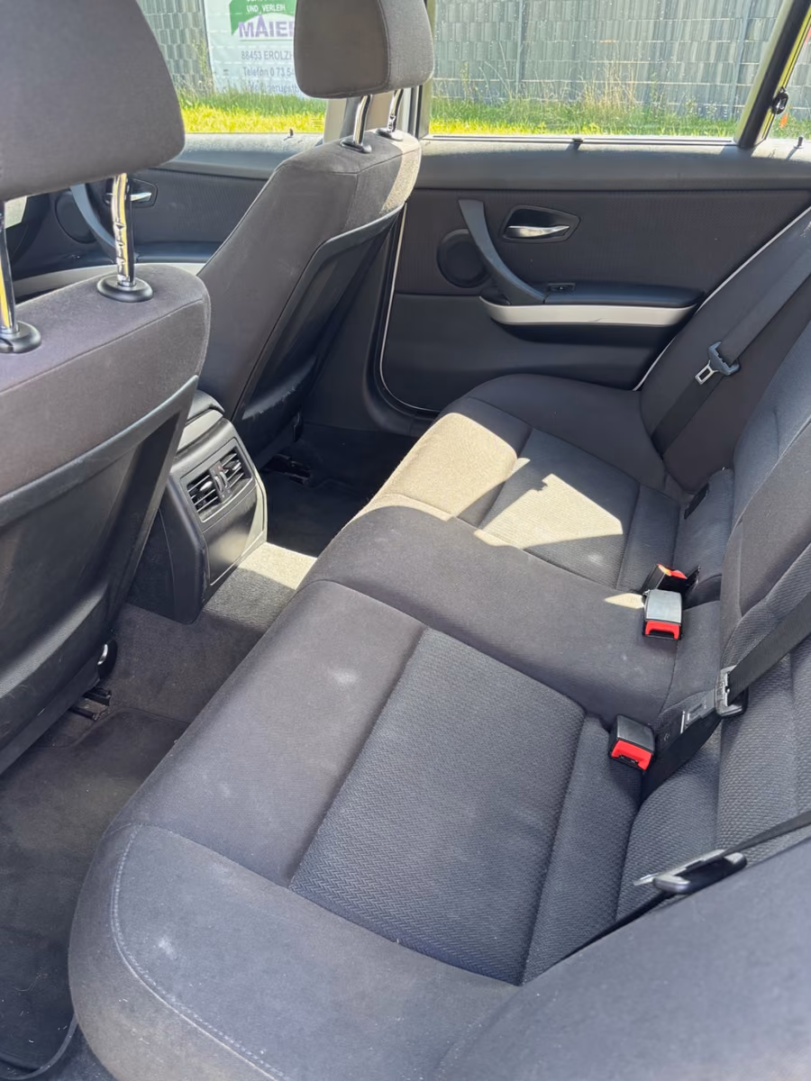 BMW 320 2011 — двигун 1.995 cm³, 184 HP (135kW)