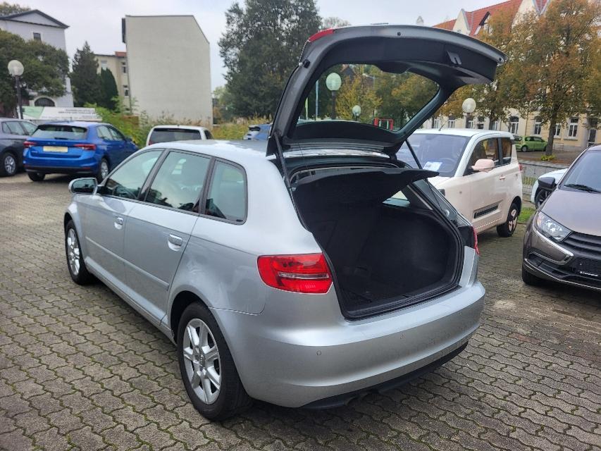 Audi A3 2012 — photo 8
