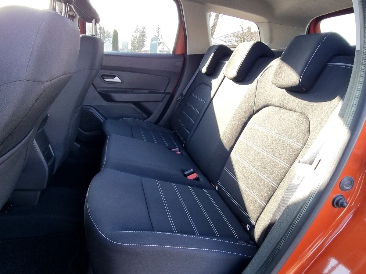 Fahrzeugabbildung Dacia Duster Journey TCe 150 EDC