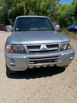 Mitsubishi Pajero 3,2 DI-D V60 - gebrauchte Mitsubishi Pajero aus dem Jahr 2006