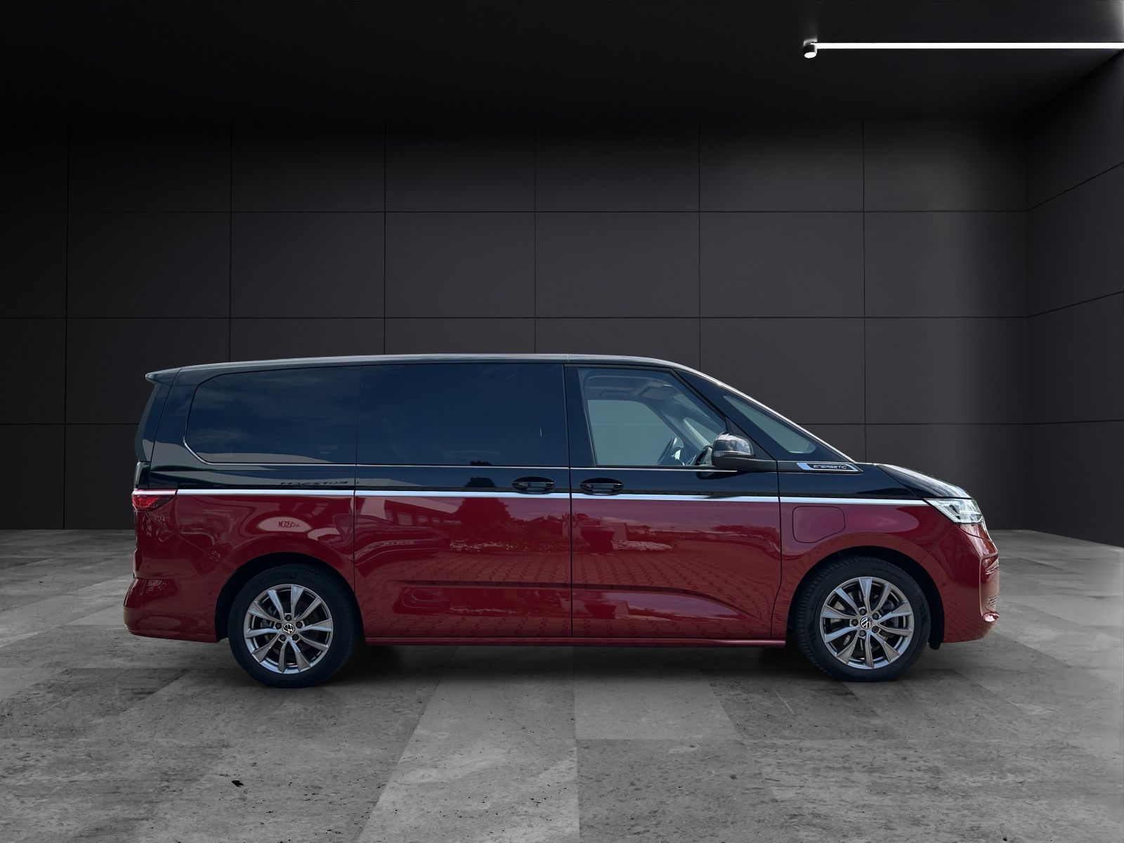 Fahrzeugabbildung Volkswagen T7 Multivan eHybrid ENERGETIC  DSG LED STANDH NA