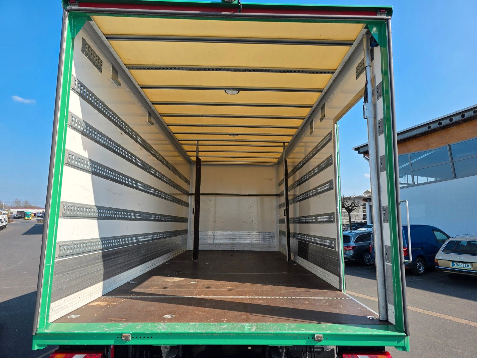 Fahrzeugabbildung Mercedes-Benz Atego 1223 L LBW 2.000kg Klima HPEB