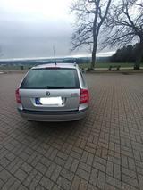 Skoda Octavia 1.8 TSI Ambiente Combi Ambiente - Skoda Octavia aus 2008: Kombi