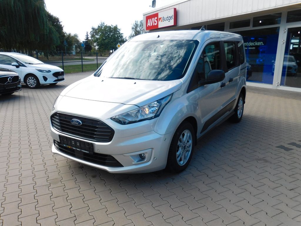 Image of Ford Tourneo