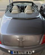 Bentley Continental GTC - - - graue Bentley Continental GTC