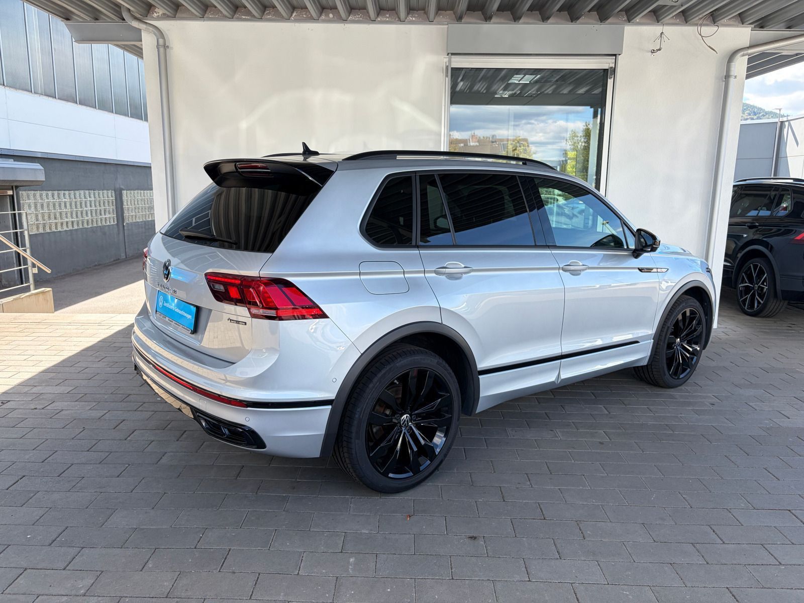 Volkswagen Tiguan R-Line 2.0 TDI DSG 4M 360° AHK MATRIX NAV foto 5