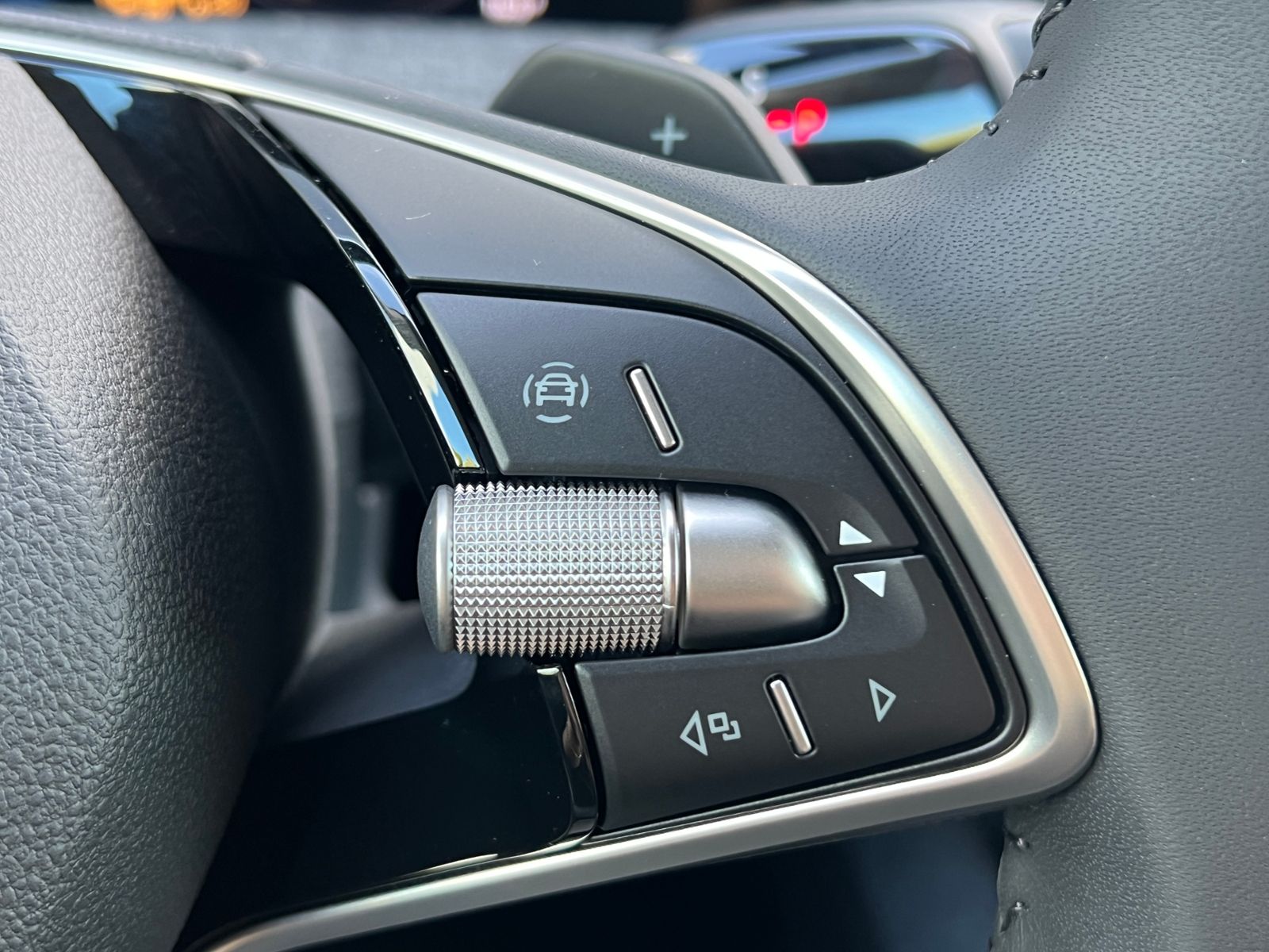 Fahrzeugabbildung SKODA Superb Combi Selection 2.0 TDI DSG *AHK, Navi, K