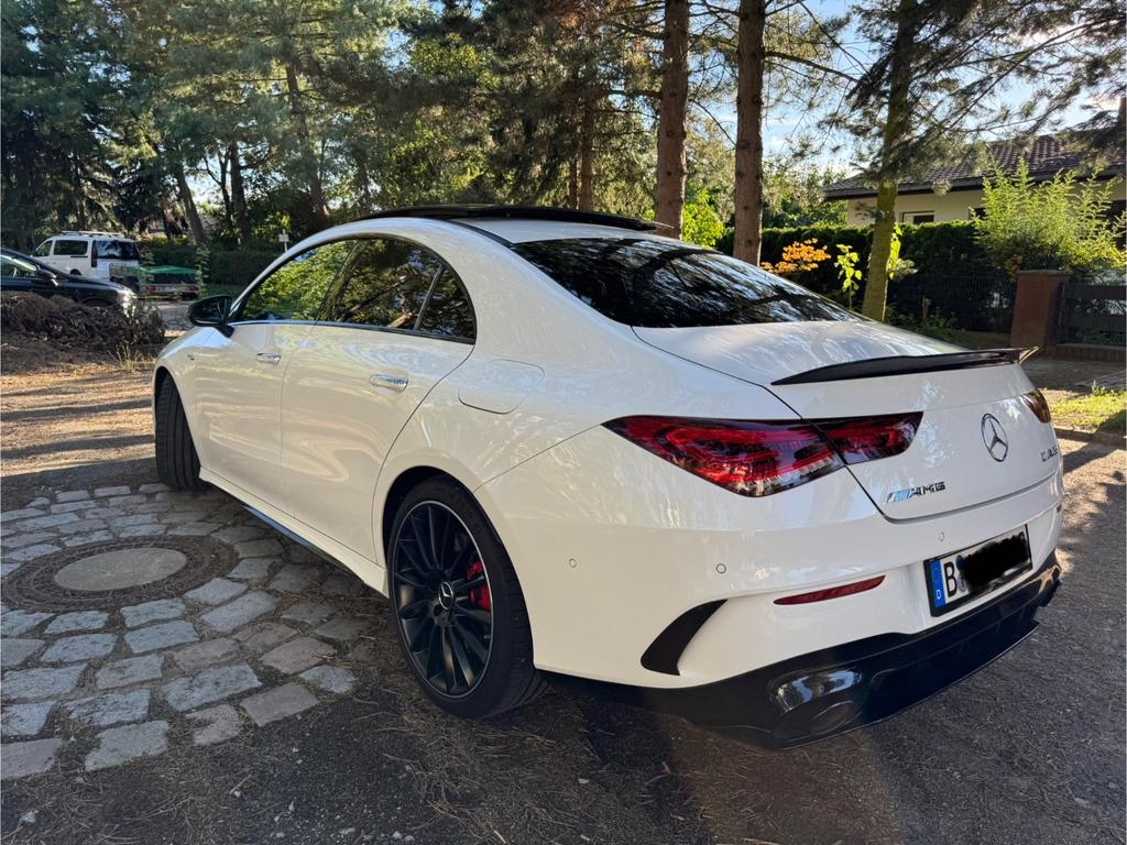 Mercedes-Benz CLA 35 AMG