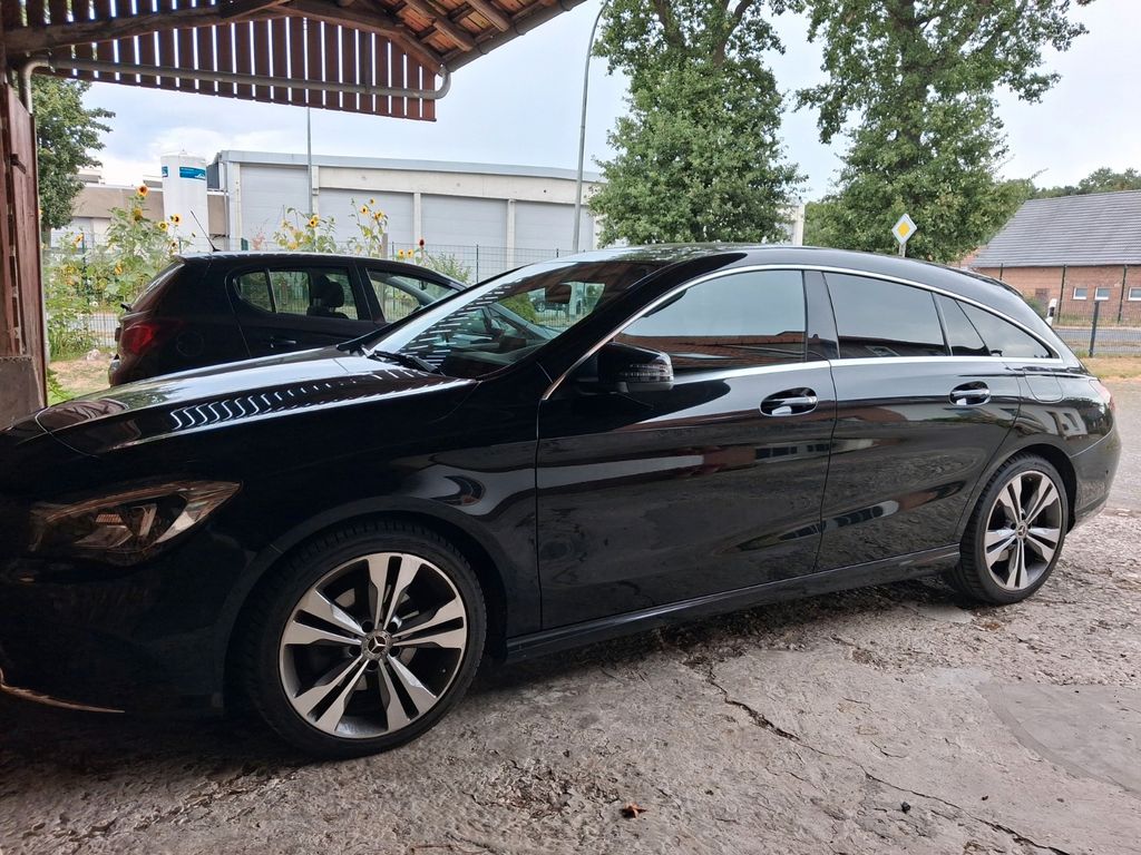 Image of Mercedes-Benz CLA 200 Shooting Brake