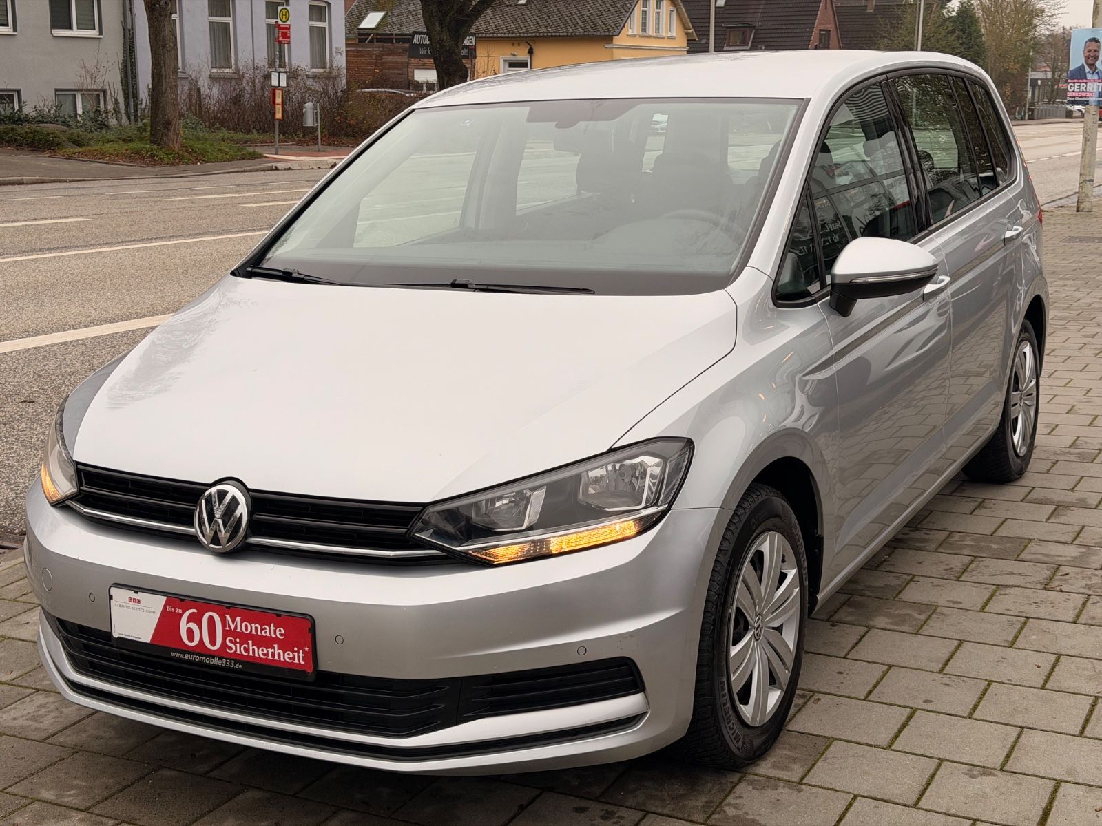 Touran Trendline *7-Sitze*Tempomat*ParkPilot*