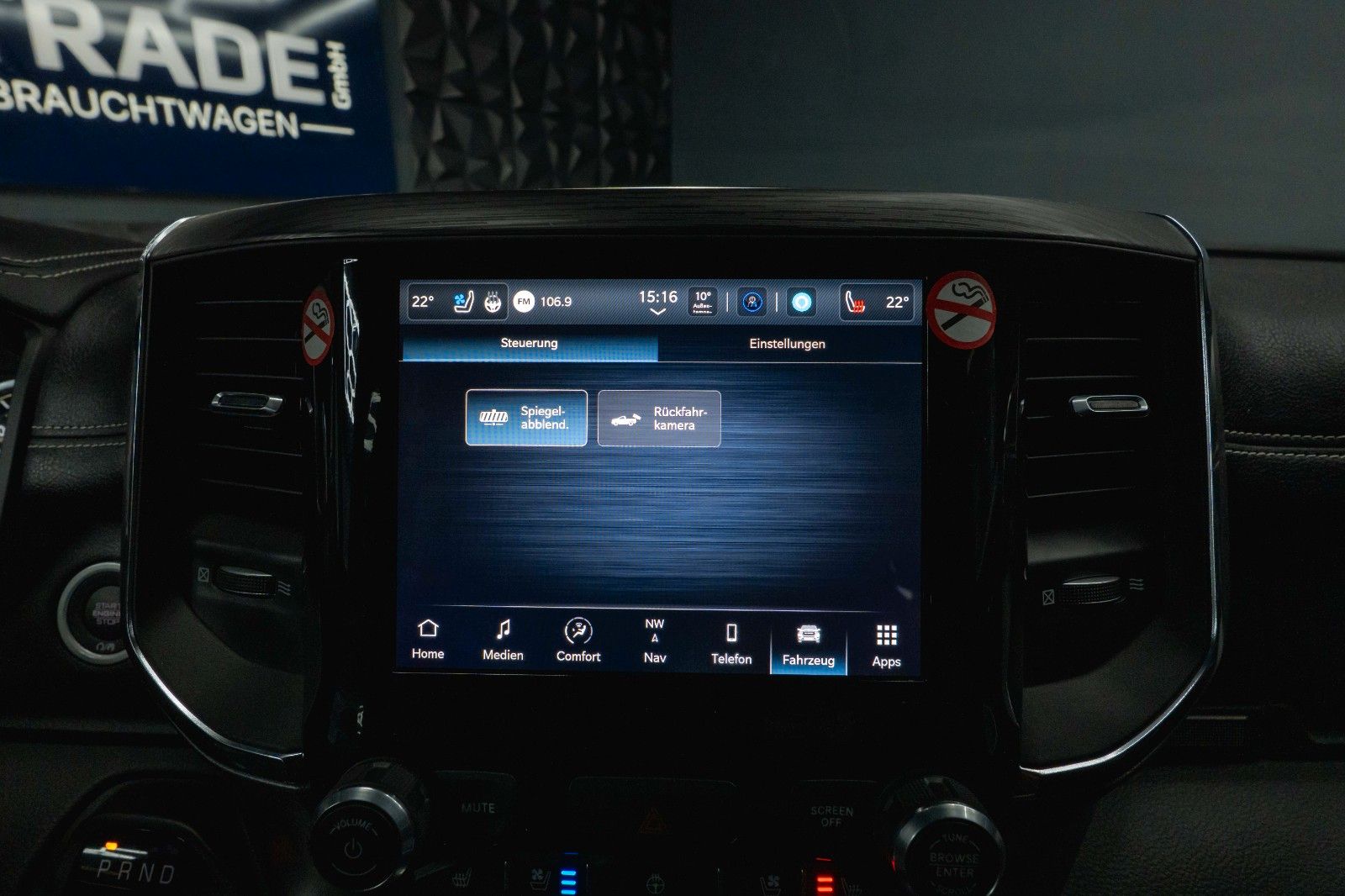 Fahrzeugabbildung Dodge RAM 5.7 V8 HEMI 4x4 NIGHT Laramie ARMY STYLE 19%