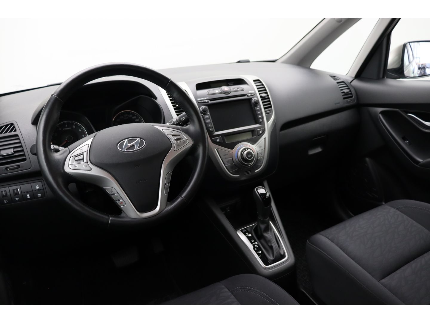 Fahrzeugabbildung Hyundai ix20 Klimaauto SHZ Tempomat Kamera Navi