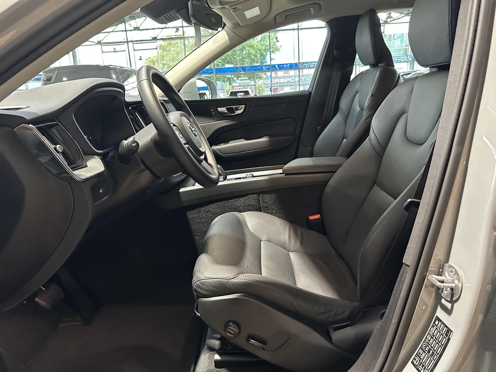 Volvo XC60 Core Leder R.Cam Navi AWD 4xSHZ LED DAB, миниатюра 9