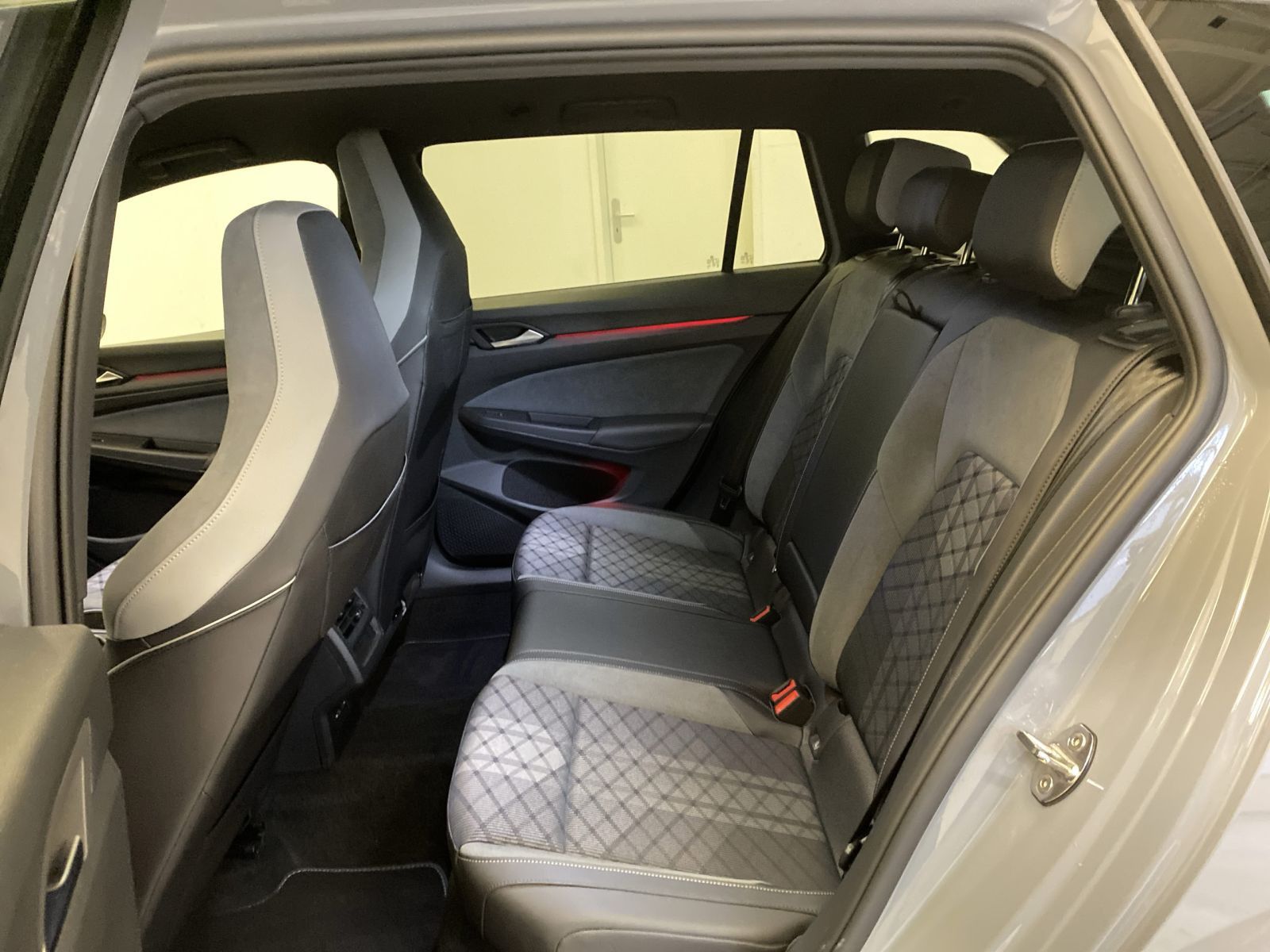 Volkswagen Golf - Bild 8