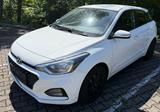 Hyundai i20 Style*1.Hand*Navi*Kamera*Kamera*SHZ* - Hyundai i20 in Saarbrücken