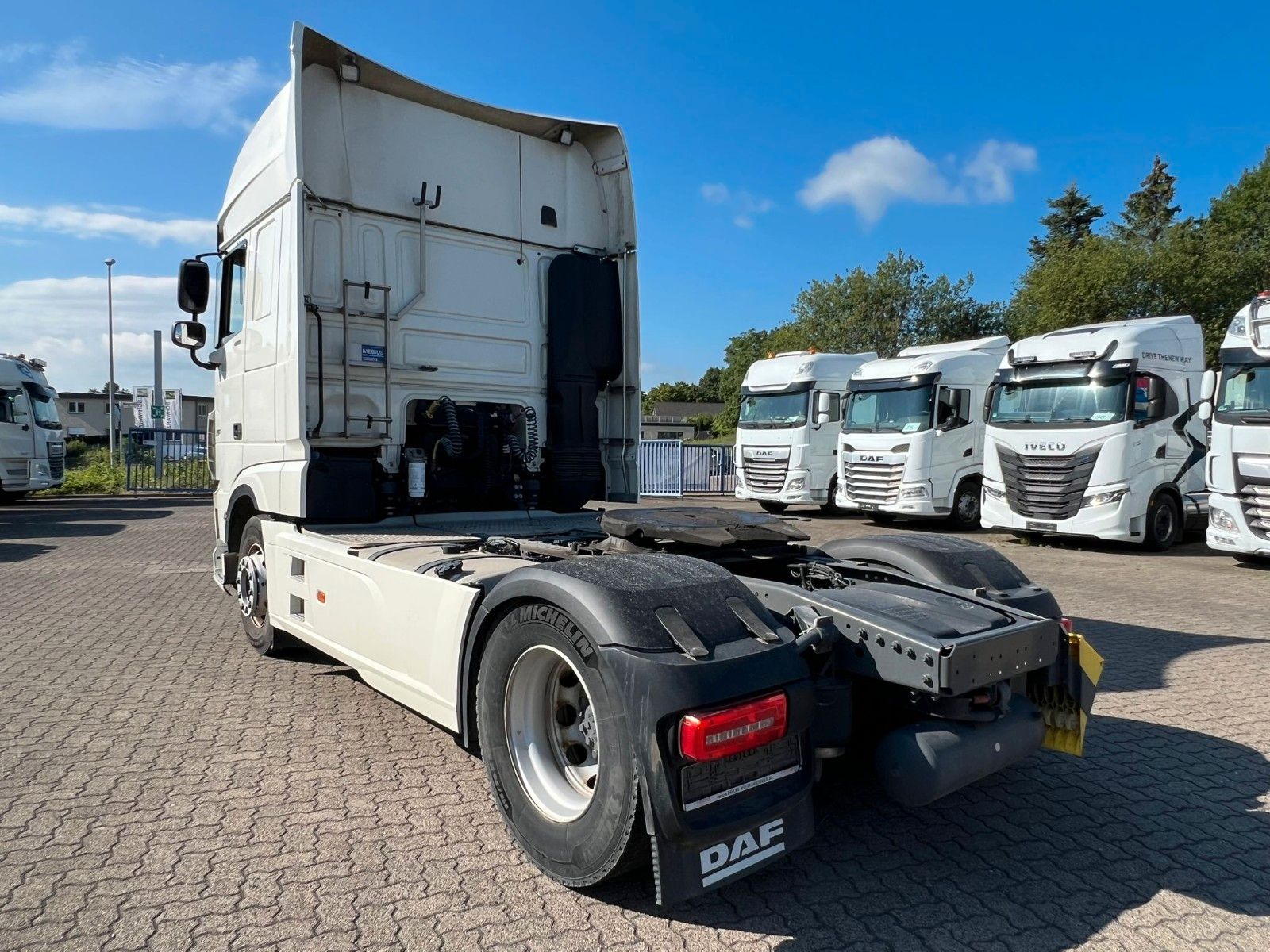 Fahrzeugabbildung DAF XF 480 FT,  Intarder