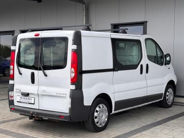 Opel Vivaro - 8