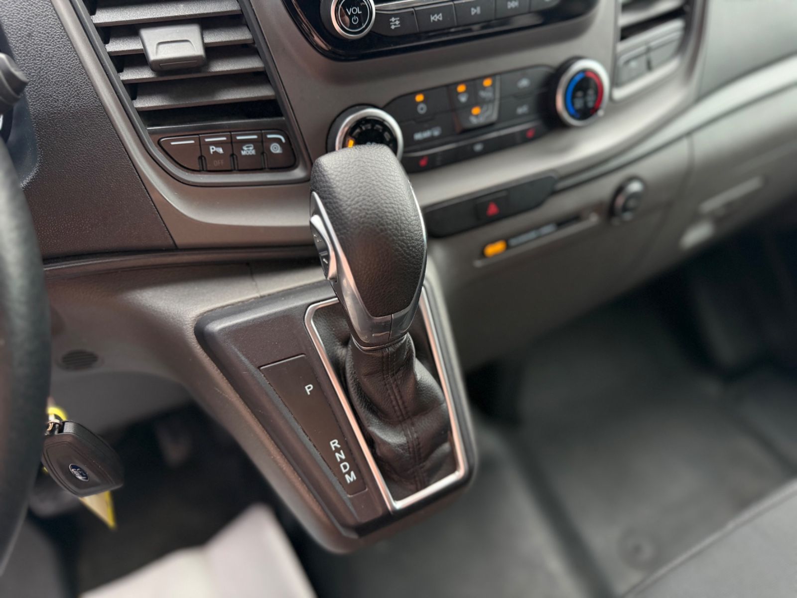 Transit Custom  2.0 TDCI Autom. 9 Sitzer