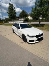BMW 540i xDrive Touring A - M Paket Voll Ausstattung