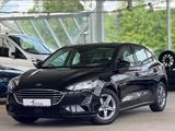 Ford Focus*Lim.*1.0*EcoBoost*Aut.*LED*AHK*Bluetooth* - Ford Gebrauchtwagen von 2020