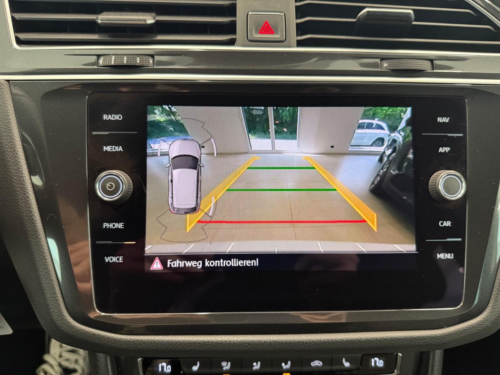 Volkswagen Tiguan Highline 2X R-LINE 4Motion 1HAND