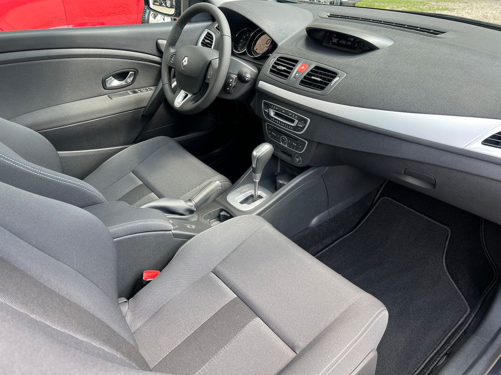 Renault Megane III Coupe Automatik Xenon Neuwertig 755KM