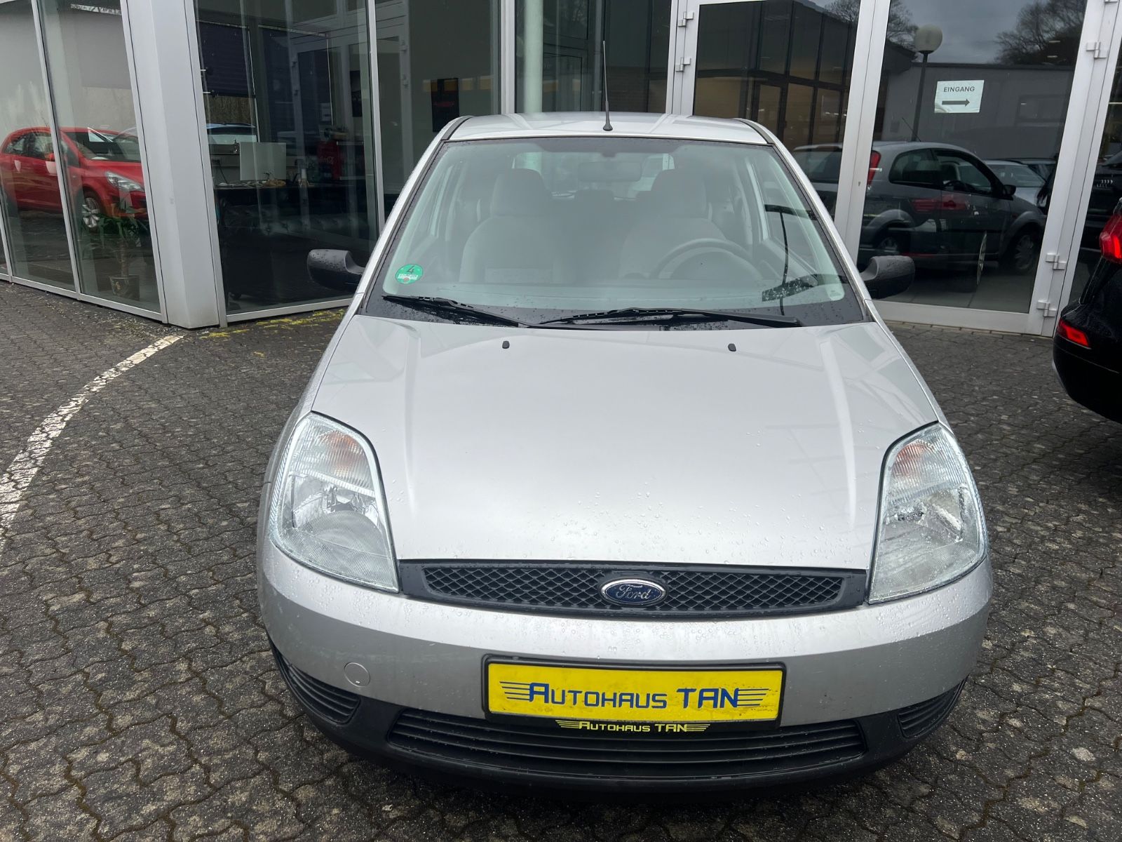 Fahrzeugabbildung Ford Fiesta 1.HAND * 72.000KM *TÜV NEU*
