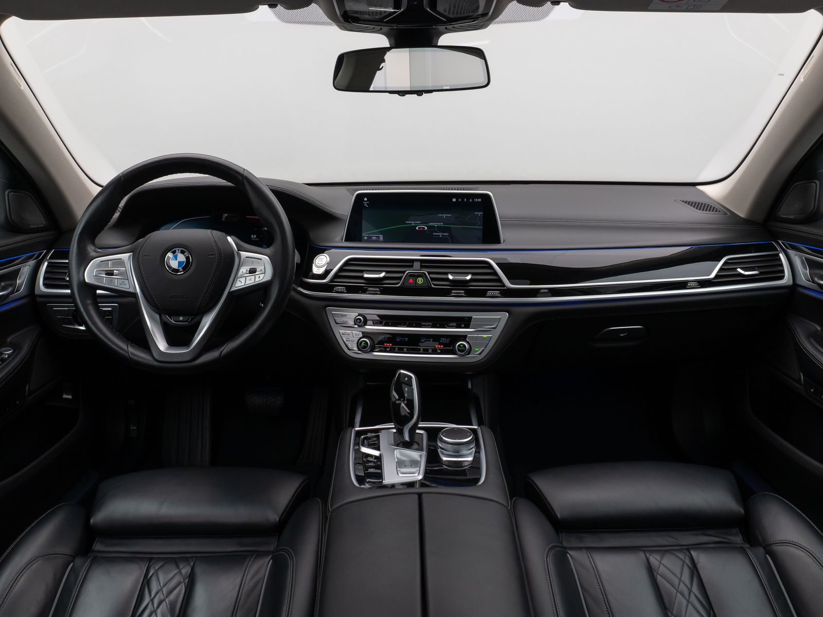 Fahrzeugabbildung BMW 750Li xD 360°Panorama Laser HUD H/K Massage ACC
