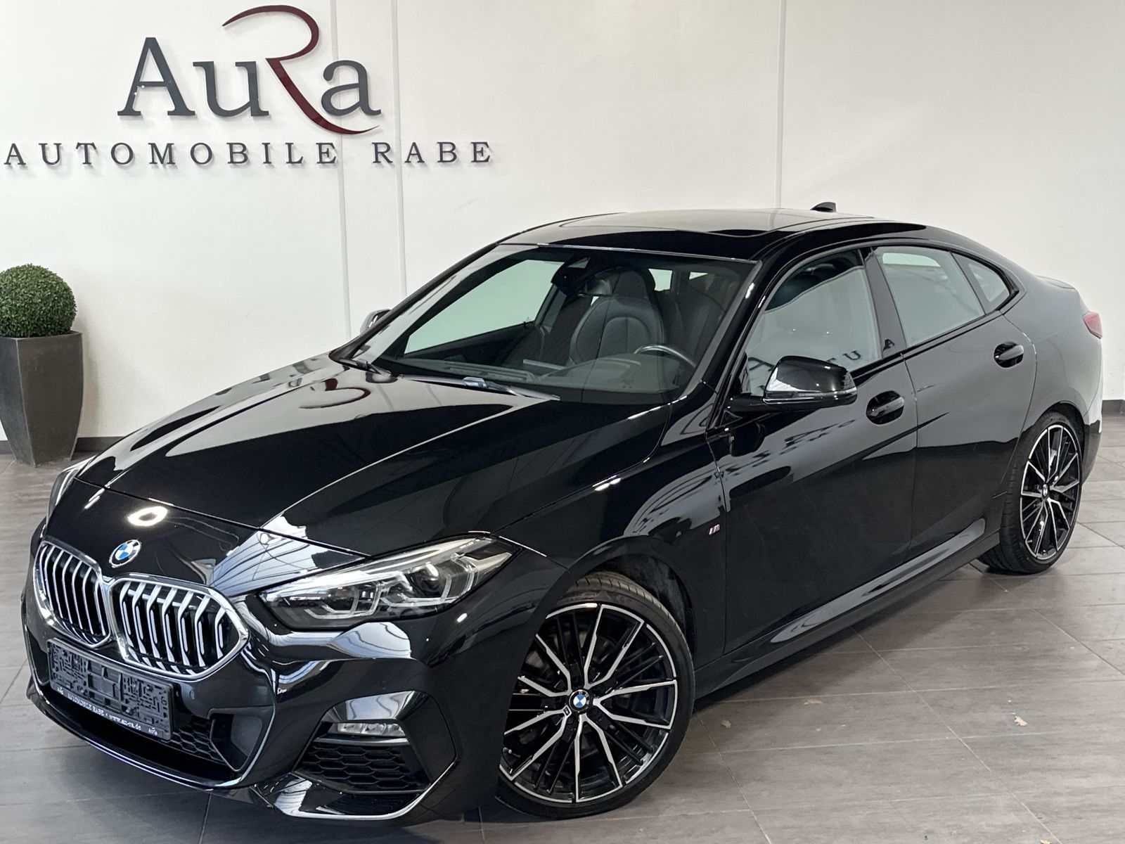 Fahrzeugabbildung BMW 220d Gran Coupé M-Sport NAV+LED+PANORAMA+SPUR+SH