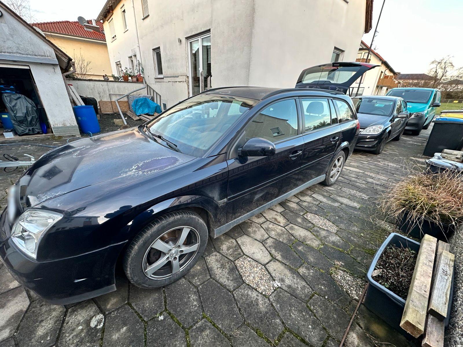 Opel Vectra 2005 — interior