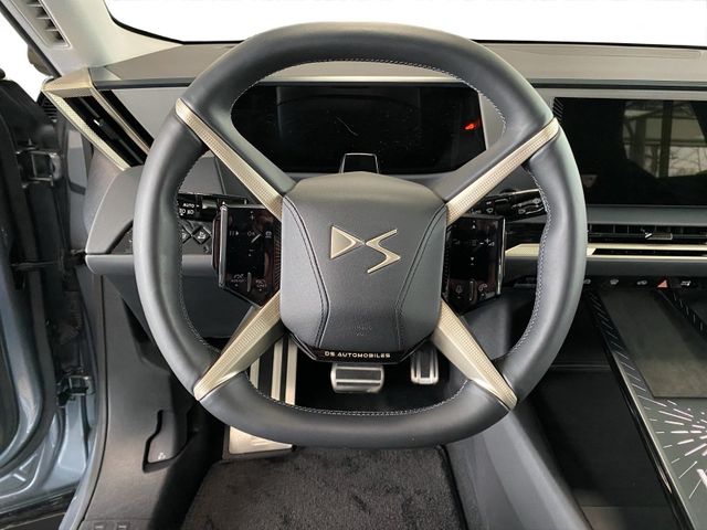 DS Automobiles N°8 Etoile LONG RANGE HUD+KeyLess