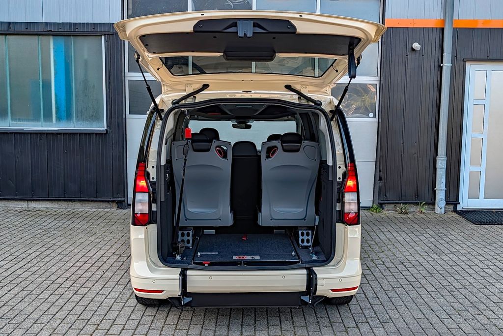 Image of Volkswagen Caddy Maxi
