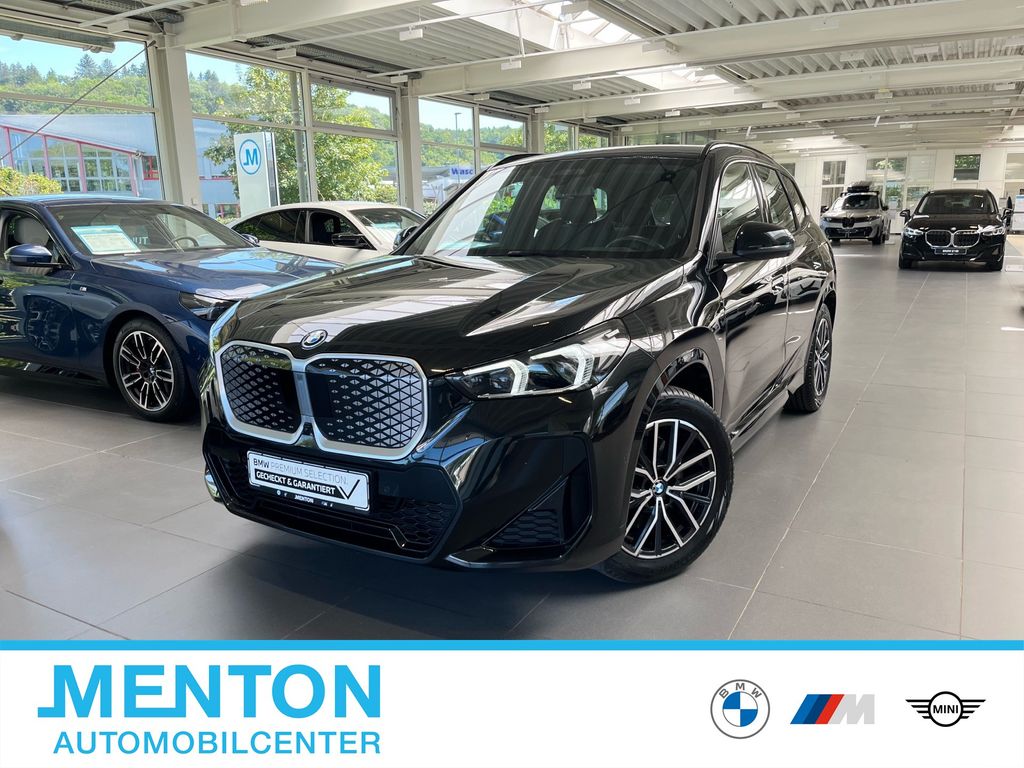 Image of BMW iX1