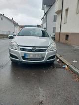 Opel Astra - Opel Astra aus 2009 mit Diesel-Antrieb: Kombi